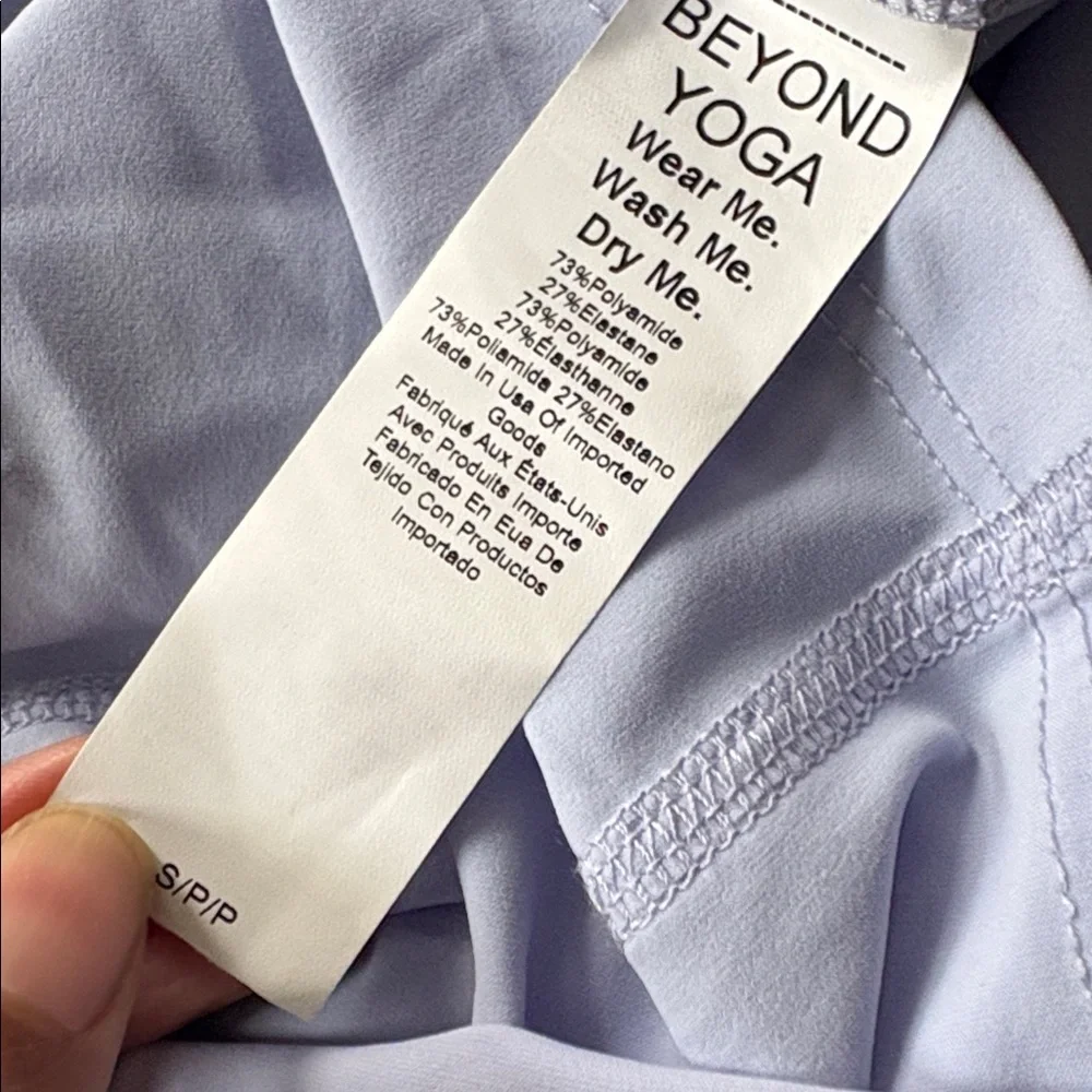 Beyond Yoga Powerbeyond lite airsheild long sleeve crop top light blue Small NWT